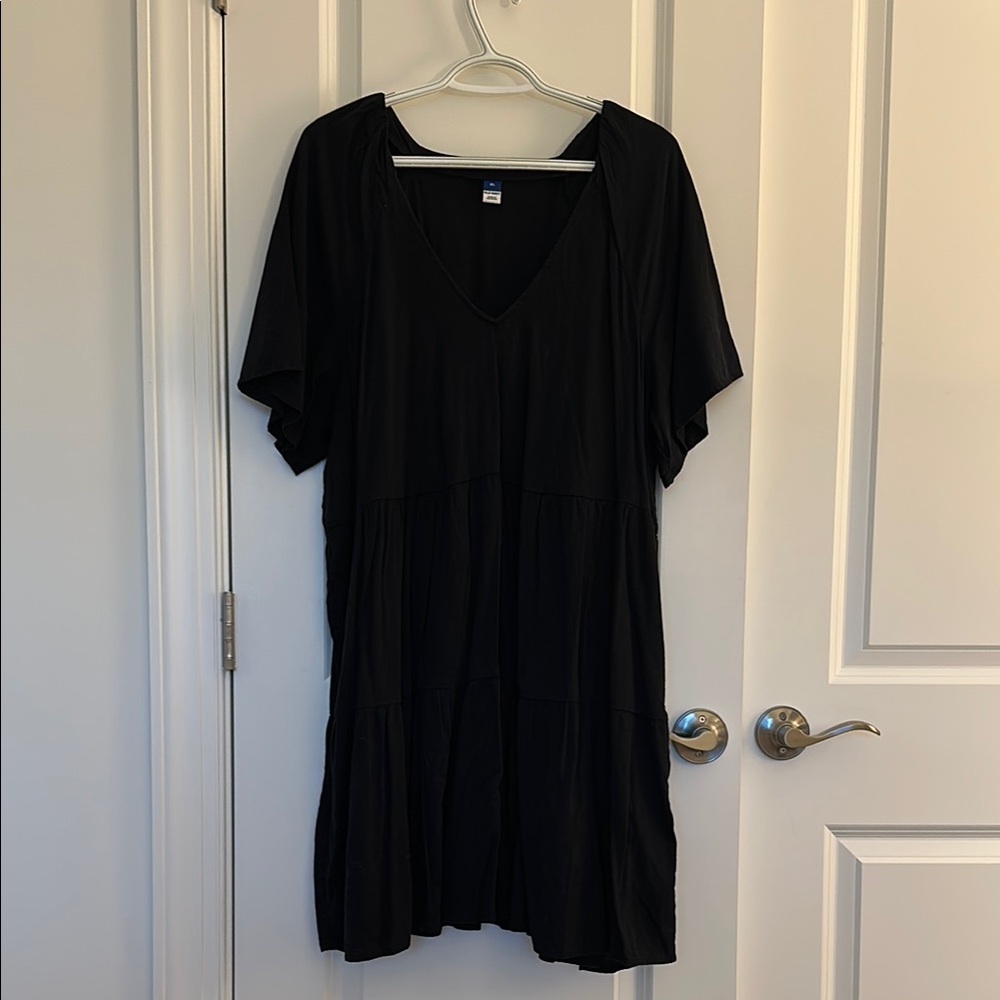 Old Navy Black V-Neck Tiered Dress